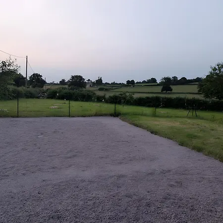 De La Marquaterie Casa rural Bourbon-lʼArchambault